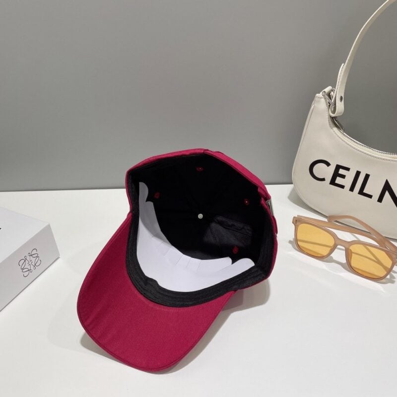 【AT2071】Prada プラダの新しい春夏モデルの大型ブランド刺繍ベースボールキャップは、新しいデザインで出荷されています。大手ブランドのアイテムはとてもおしゃれで、すぐに手に入れてください！