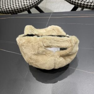 【AT2076】CHANEL 2024早秋羊毛新品棒球帽、小香のクラシックでシンプル、ファッションでカジュアルなデザイン。新作ランニングアイテム。
