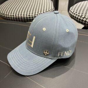 【AT2078】FENDIフェンディ 早秋の老花シリーズのベースボールキャップ🧢クラシックなFF中古アイテム、エレガントなコーディネートアイテム、クオリティが抜群です。