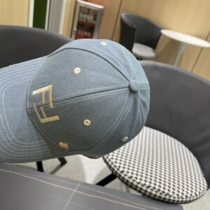 【AT2078】FENDIフェンディ 早秋の老花シリーズのベースボールキャップ🧢クラシックなFF中古アイテム、エレガントなコーディネートアイテム、クオリティが抜群です。