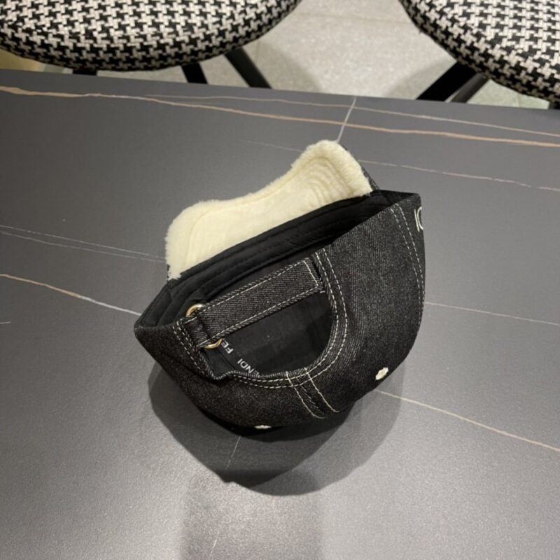 【AT2079】FENDIフェンディ 早秋の花柄シリーズのベースボールキャップ🧢、クラシックなFFロゴアイテム、品質の良いスタイリングアイテム、素晴らしい品質。
