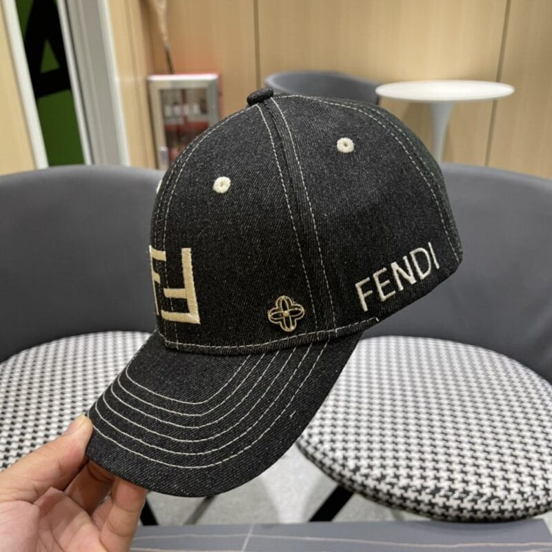 【AT2079】FENDIフェンディ 早秋の花柄シリーズのベースボールキャップ🧢、クラシックなFFロゴアイテム、品質の良いスタイリングアイテム、素晴らしい品質。
