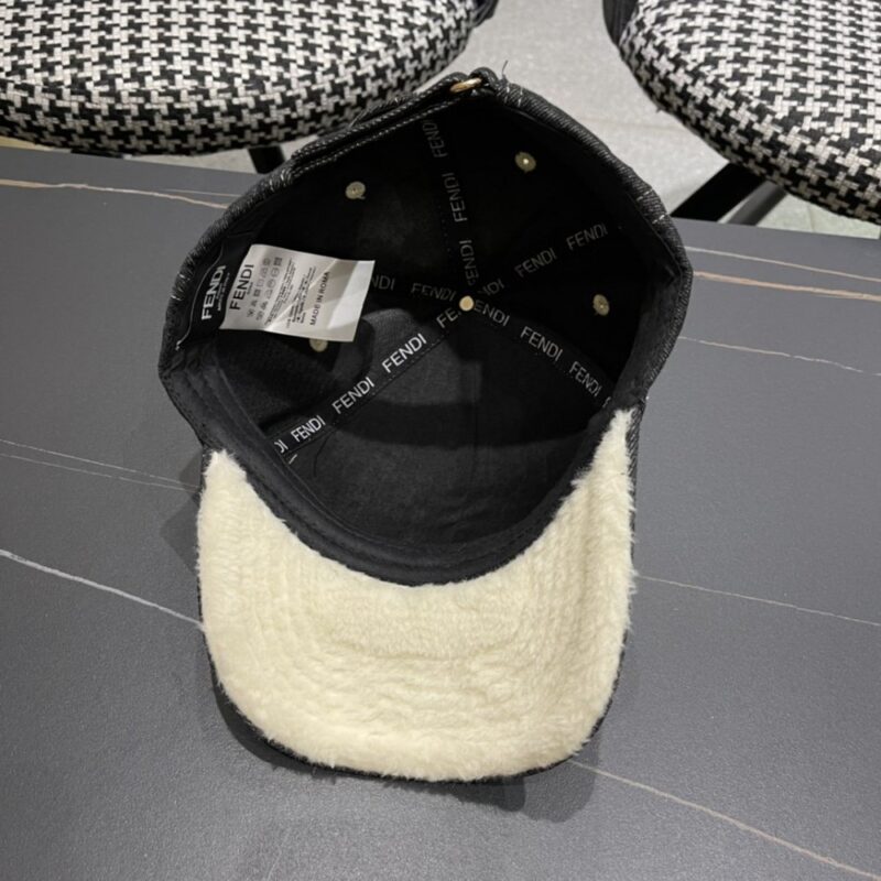 【AT2079】FENDIフェンディ 早秋の花柄シリーズのベースボールキャップ🧢、クラシックなFFロゴアイテム、品質の良いスタイリングアイテム、素晴らしい品質。