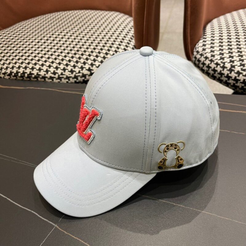 【AT2085】Louis Vuitton LV ルイ・ヴィトンの新しいLV野球帽、重厚な作りで合わせやすいデザイン🤗男女兼用！たくさん使えるアイテム！
