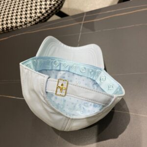 【AT2085】Louis Vuitton LV ルイ・ヴィトンの新しいLV野球帽、重厚な作りで合わせやすいデザイン🤗男女兼用！たくさん使えるアイテム！