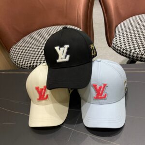 【AT2085】Louis Vuitton LV ルイ・ヴィトンの新しいLV野球帽、重厚な作りで合わせやすいデザイン🤗男女兼用！たくさん使えるアイテム！