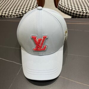 【AT2085】Louis Vuitton LV ルイ・ヴィトンの新しいLV野球帽、重厚な作りで合わせやすいデザイン🤗男女兼用！たくさん使えるアイテム！