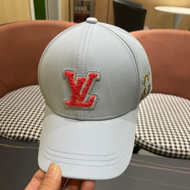 【AT2085】Louis Vuitton LV ルイ・ヴィトンの新しいLV野球帽、重厚な作りで合わせやすいデザイン🤗男女兼用！たくさん使えるアイテム！