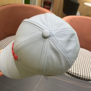【AT2085】Louis Vuitton LV ルイ・ヴィトンの新しいLV野球帽、重厚な作りで合わせやすいデザイン🤗男女兼用！たくさん使えるアイテム！