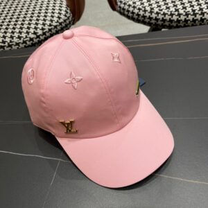 【AT2091】Louis Vuitton LV ルイ・ヴィトンのキャップ😍LV、シンプルで洗練されており、個性的なエンボイダリーデザインが施されています。キャップの上には絶対に手に入れる価値があります。