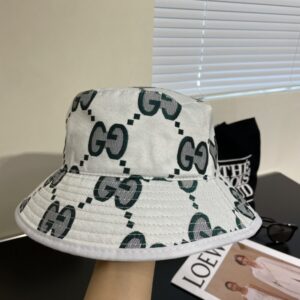 【AT2092】GUCCIフィッシャーマンハット、公式ウェブサイトの新作、フィッシャーマンハットのオリジナル品質が熱く登場🔥🎩 手工芸が非常に精巧で、高級で上品な雰囲気！控えめな贅沢さ、持ち運びが便利！