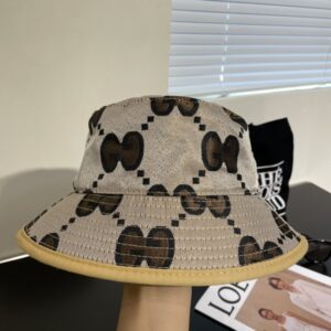 【AT2094】GUCCIのフィッシャーマンハット、公式ウェブサイト新商品、フィッシャーマンハットの単品品質が熱烈な登場🔥🎩クラフトマンシップは非常に精巧で、高級で上品なスタイル！控えめな贅沢さ、持ち運びが便利！ランニング量！