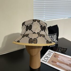 【AT2094】GUCCIのフィッシャーマンハット、公式ウェブサイト新商品、フィッシャーマンハットの単品品質が熱烈な登場🔥🎩クラフトマンシップは非常に精巧で、高級で上品なスタイル！控えめな贅沢さ、持ち運びが便利！ランニング量！