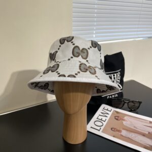 【AT2095】GUCCIのフィッシャーマンハット、公式ウェブサイトの新商品です。フィッシャーマンハットのオリジナル製品品質が人気急上昇中🔥🎩クラフトマンシップが非常に精巧で、高級で上品な仕上がりです！控えめな贅沢さで、持ち運びも便利です！大量生産！