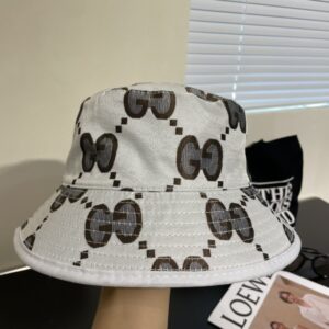 【AT2095】GUCCIのフィッシャーマンハット、公式ウェブサイトの新商品です。フィッシャーマンハットのオリジナル製品品質が人気急上昇中🔥🎩クラフトマンシップが非常に精巧で、高級で上品な仕上がりです！控えめな贅沢さで、持ち運びも便利です！大量生産！