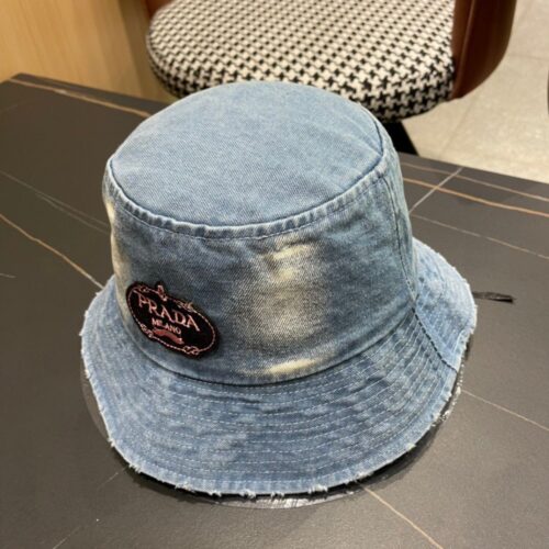 【AT2108】Prada 2024プラダデニムフィッシャーマンハットウォッシュデニムカラー、ランウェイと同じ、柔らかく快適な素材でコーディネートしやすく、カジュアルなデザイン、目を閉じて購入してください！