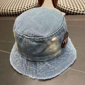 【AT2108】Prada 2024プラダデニムフィッシャーマンハットウォッシュデニムカラー、ランウェイと同じ、柔らかく快適な素材でコーディネートしやすく、カジュアルなデザイン、目を閉じて購入してください！