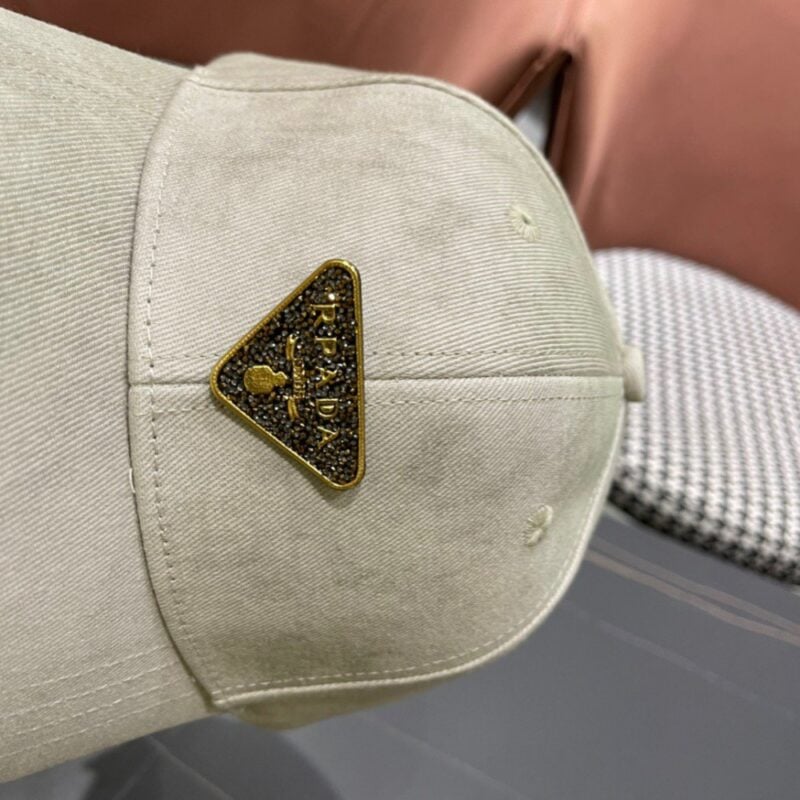 【AT2112】Pradaプラダの新しい三角ロゴ付きベースボールキャップ🕋は、洋気でオシャレで、男性と女性ともに人気です！