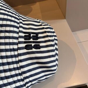 【AT2123】miumiuの新しいフィッシャーマンハット、男女兼用、頭囲57cm前後