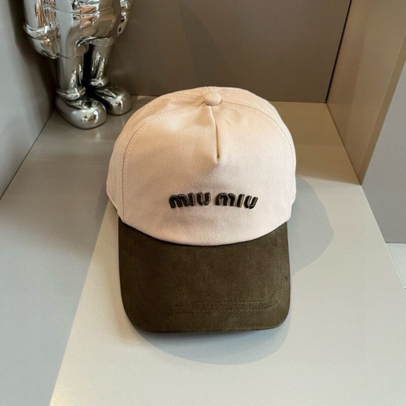 【AT2126】miumiu公式のベースボールキャップ、キャンバスキャップ、頭囲57cm
