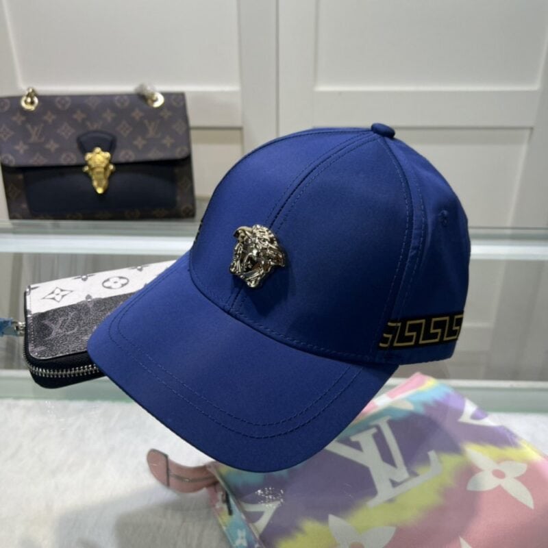 【AT2127】Versaceのクラシックな野球帽、クラシックな刺繍でシンプルかつエレガント、ファッショナブルでカジュアルなデザイン。 新作ランニングアイテム。