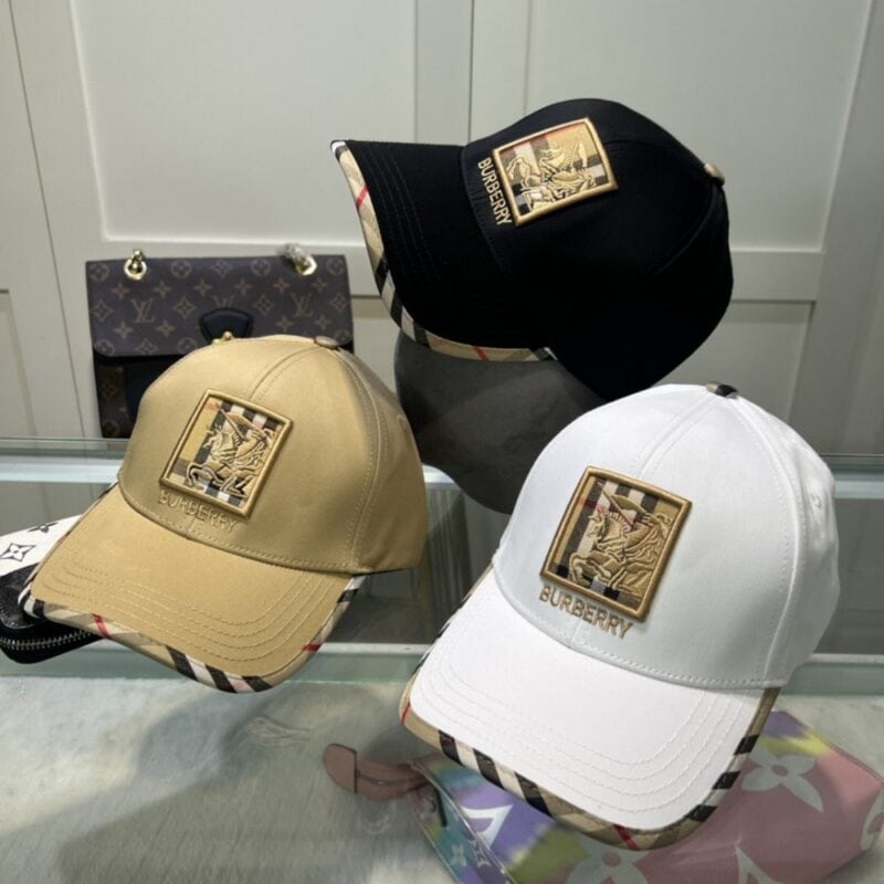 【AT2131】Burberry バーバリーのオリジナル野球帽、クラシックなBTモデルのシンプルな刺繍新商品、とても気に入っています🥰自分用の野球帽で、防塵袋付きです