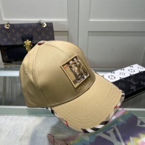 【AT2132】Burberryのオリジナルベースボールキャップ、クラシックなBTシンプルな刺繍オリジナル新製品、とてもお気に入りのベースボールキャップです🥰、キャップを自分用に保管し、防塵袋付き。