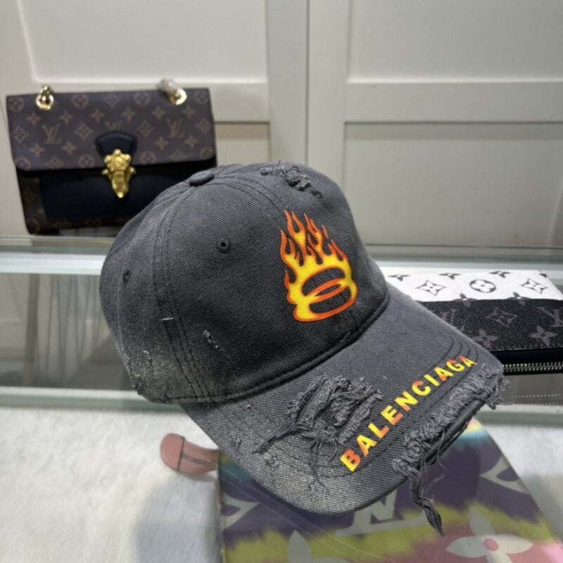 【AT2138】Balenciaga公式サイト 新作 パリジェンヌの最新野球帽
