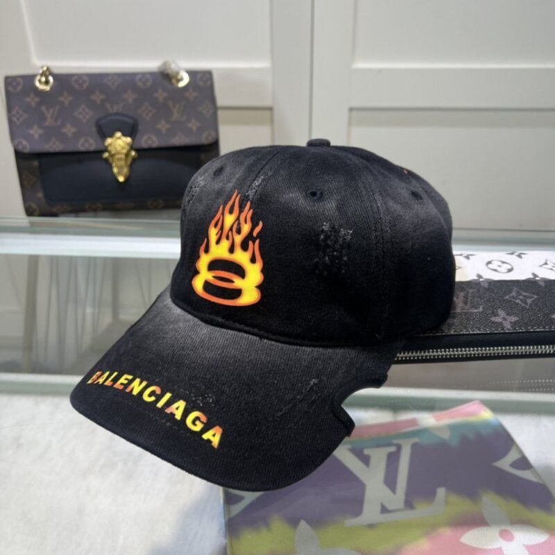 【AT2138】Balenciaga公式サイト 新作 パリジェンヌの最新野球帽