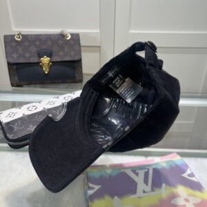 【AT2138】Balenciaga公式サイト 新作 パリジェンヌの最新野球帽