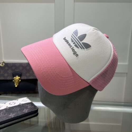 【AT2142】Balenciaga公式サイトの新作バレット帽、バレンシアガ最新の野球帽、在庫あり即発送🧢シンプルなメッシュ帽
