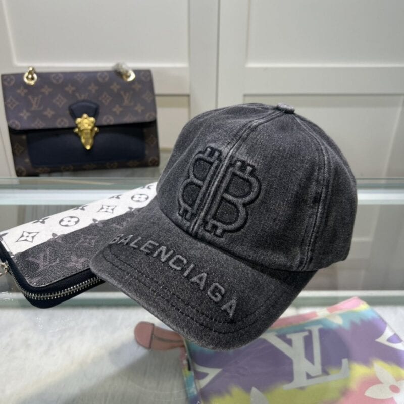 【AT2145】Balenciaga公式ウェブサイトの新商品。バレンシアガの新しいベースボールキャップ。在庫があるので、すぐに発送します🧢シンプルでスタイリッシュでとてもかわいい帽子！カップル用！