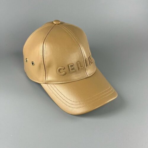 【AT2152】Celine セリーヌの新しいレザーベースボールキャップ。朝早く出勤する人に必須アイテムです。幅広いつばデザインで、顔を小さく見せます。洗練されたロゴで質感が満載です。