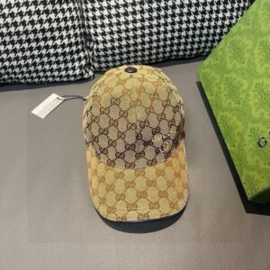 【AT2176】万年のクラシックなデザイン！ボックスと布袋付きのGucciの定番ベースボールキャップ😍😍。キャンバスと上質な牛革を使用し、軽量で通気性があります！実物撮影、四季を通して男女問わずお使いいただけます。基本的な頭囲は56cmで、パッチが調節可能です。