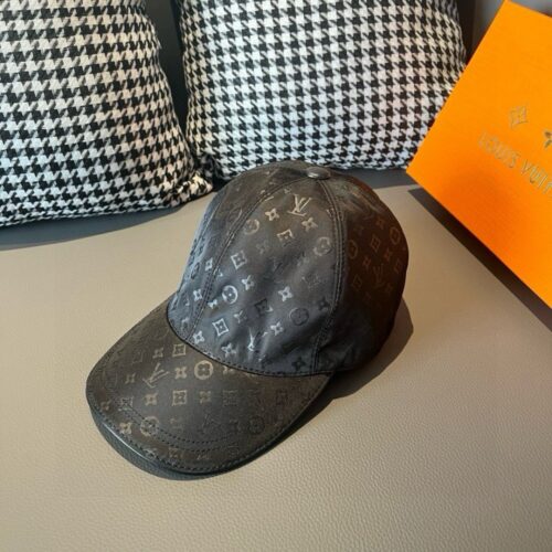 【AT2179】LV (Louis Vuitton) 新しい出荷品！箱と布袋が付いています。LVルイ・ヴィトン、新しいベースボールキャップ、ダークパターンプリント、オックスフォード生地+最上級牛革、純綿裏地、軽く通気性があります！品質は最高です、基本的な頭囲56、貼付け調整可能です。