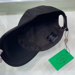 【AT2186】Prada 火をつけてダウントリアングルの四色出荷！箱や布バッグ付き、プラダのクラシックベースボールキャップ、クラシックな逆三角形の金属ロゴ、オックスフォード生地+最上級牛革で、軽く通気性抜群！質は抜群で、基本サイズは56で、パッチで調整可能。