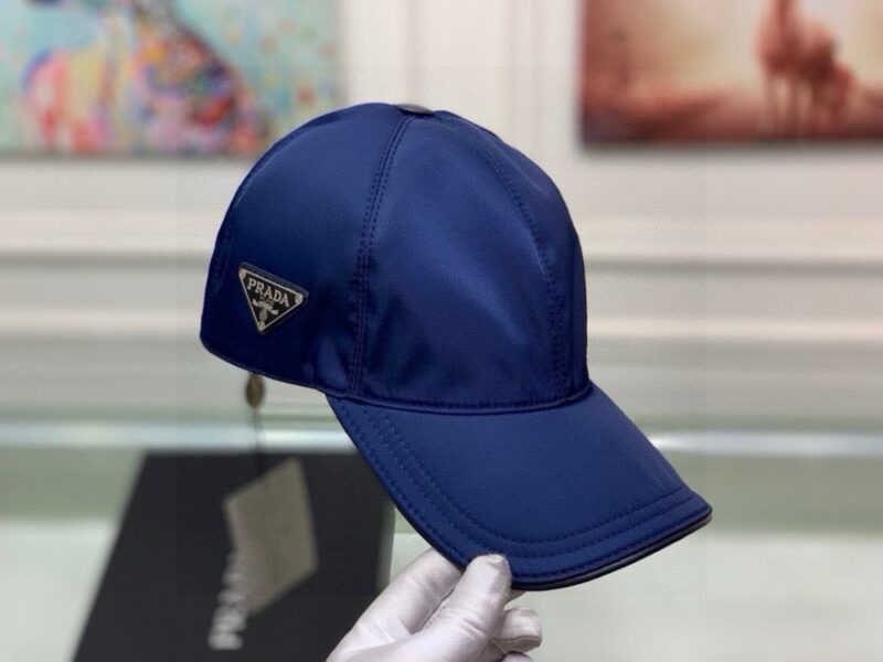 【AT2187】火炎を帯びた逆三角形の４色出荷！ ボックス＆バッグ付き、Pradaのクラシックなベースボールキャップ、クラシックな逆三角形の金属ロゴ、オックスフォード生地+最上級牛革、軽くて通気性があります！ 超優れた品質、基本的な頭周り56、パッチ調節可能。