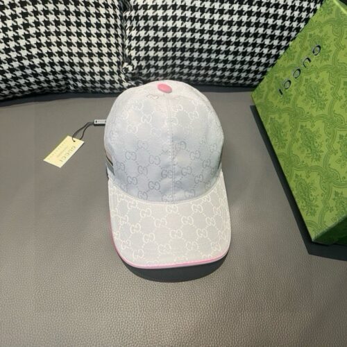 【AT2194】万年のクラシック商品が発売中！箱入り布袋つきのGucciのクラシックベースボールキャップ😍😍 キャンバス生地と上質な牛革製で、軽く通気性があります！実物撮影、四季を通して男女問わずお使いいただけます。基本的なヘッドサイズは56で、貼り付け部分で調整可能です。
