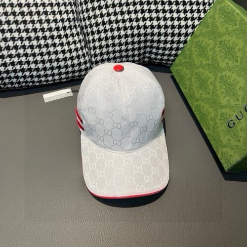 【AT2195】万年の定番アイテムが出荷中！ ボックスと布バッグが付属しています。Gucciの定番ベースボールキャップ😍😍 キャンバス生地+上質な牛革、軽量で通気性があります！実物撮影、四季に対応し男女兼用です。基本的なヘッドサイズ56、パッチで調整可能。