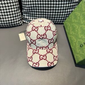 【AT2199】公式ウェブサイトの新作が入荷し、パッケージの布袋と一緒に提供されます。Gucciの最新のベースボールキャップは、完璧な花柄が特徴で、キャンバス地と上質な牛革で作られており、軽量で通気性があります。基本的なサイズは56で、調整可能なパッチが付いています。