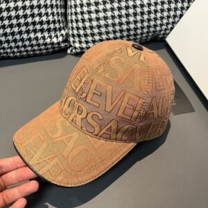 【AT2204】爆買い出荷中！VERSACE（ヴェルサーチ）の新作ベースボールキャップ、専用包装布袋付き、専門店布地＋上質牛革、パッチ調整可能、4色が人気販売中。
