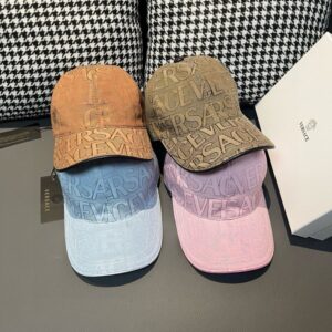 【AT2204】爆買い出荷中！VERSACE（ヴェルサーチ）の新作ベースボールキャップ、専用包装布袋付き、専門店布地＋上質牛革、パッチ調整可能、4色が人気販売中。