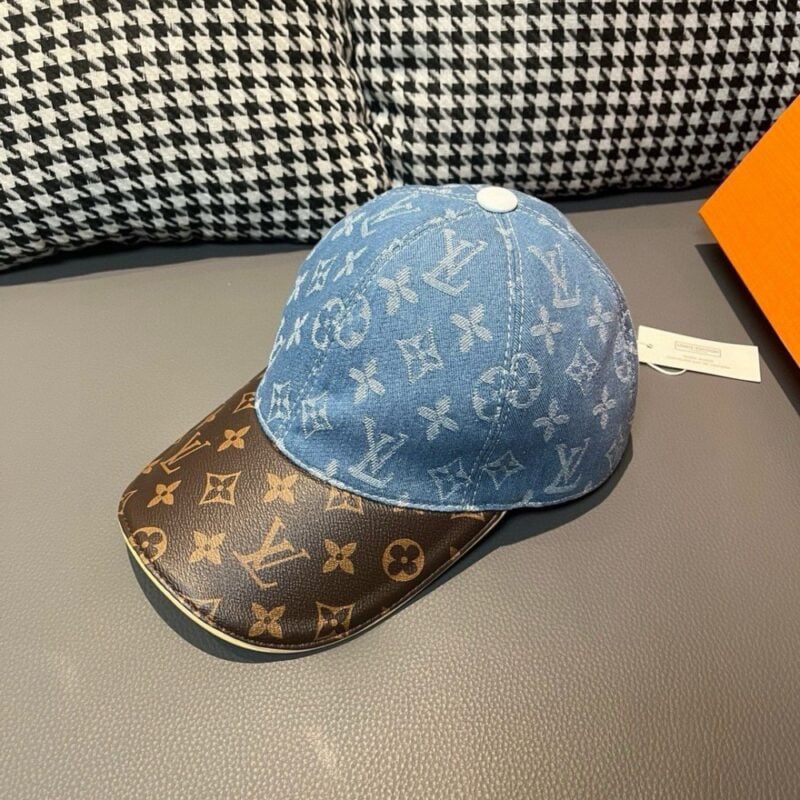 【AT2210】LV (Louis Vuitton) ボックス包装付き布製袋 LV(ルイ・ヴィトン)の新しいベースボールキャップ、モノグラム柄、デニム生地+専門店のモノグラム革、細かい仕事が完璧、品質が素晴らしい、基本的な頭囲56、パッチ調整可能。