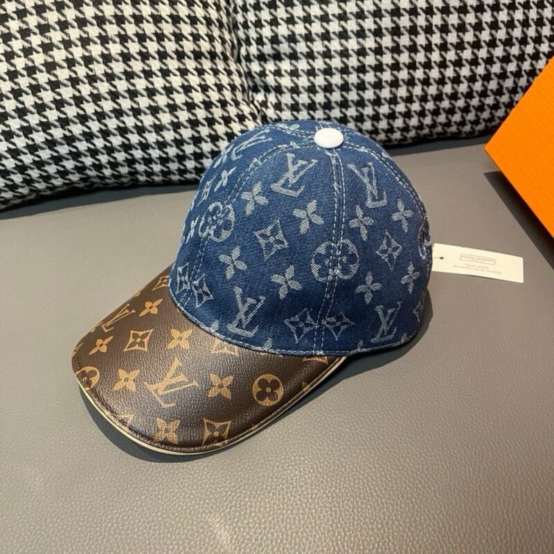 【AT2211】LV (Louis Vuitton) ボックスと布袋が付いたLV(ルイ・ヴィトン)の新しいベースボールキャップ、オールドフラワーのパッチワーク、デニム生地+専門店のオールドフラワーレザー、細かい仕事が完璧で、品質は最高です。基本的なヘッドサイズは56で、パッチは調整可能です。