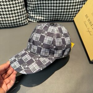【AT2217】Burberry バーバリーの野球帽、チェック柄、シルク生地+上質な牛革、軽量で通気性があります！実物撮影、男女兼用。