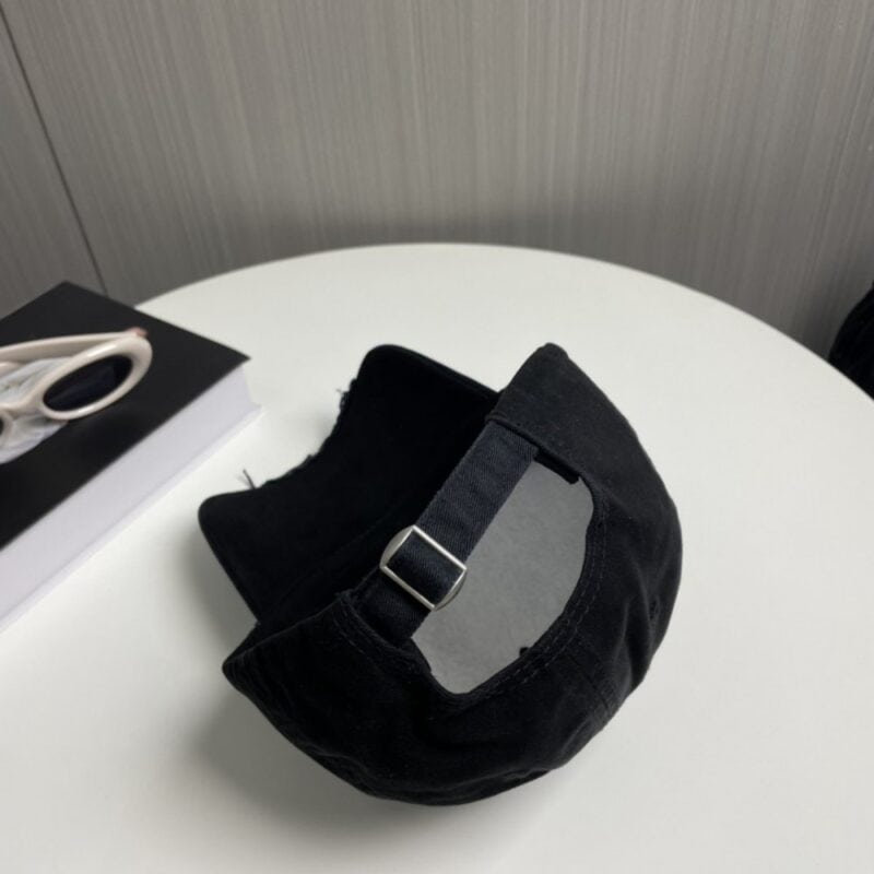 【AT2224】🧢 ロエベLoewe 〜 新しい野球帽 🧢、シンプルでクラシックなロゴ、質感抜群 👍、精巧な高級感、女神必携アイテム、カップル向け🥰