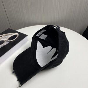 【AT2224】🧢 ロエベLoewe 〜 新しい野球帽 🧢、シンプルでクラシックなロゴ、質感抜群 👍、精巧な高級感、女神必携アイテム、カップル向け🥰