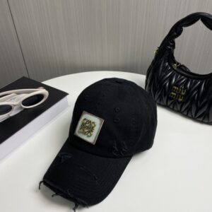 【AT2224】🧢 ロエベLoewe 〜 新しい野球帽 🧢、シンプルでクラシックなロゴ、質感抜群 👍、精巧な高級感、女神必携アイテム、カップル向け🥰