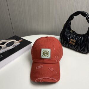 【AT2225】🧢ロエベLoewe〜新しいベースボールキャップ🧢、シンプルでクラシックなロゴ、質感が素晴らしい👍、上質なブランドの雰囲気、女神必須アイテム、カップル向け。