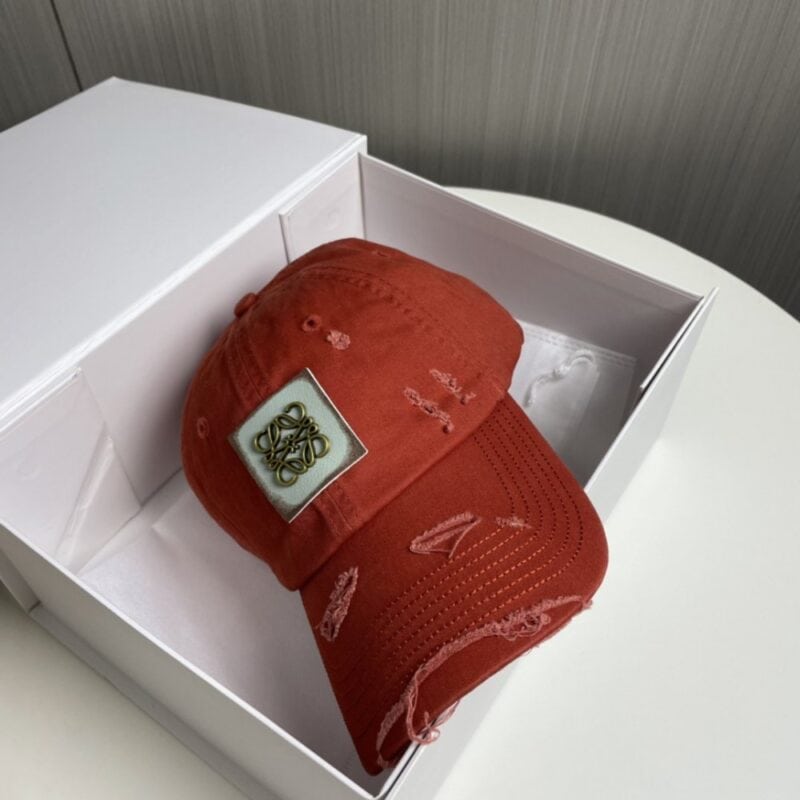 【AT2225】🧢ロエベLoewe〜新しいベースボールキャップ🧢、シンプルでクラシックなロゴ、質感が素晴らしい👍、上質なブランドの雰囲気、女神必須アイテム、カップル向け。